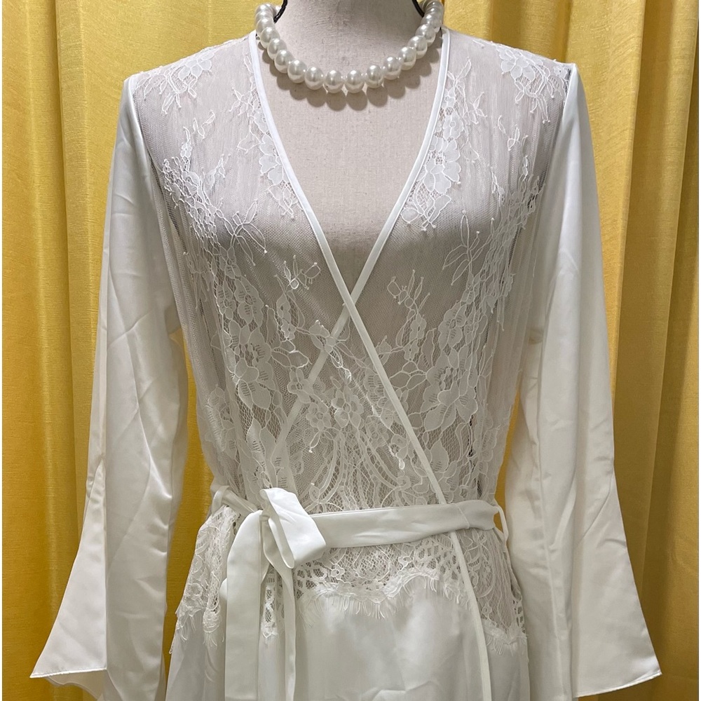 White with lace Bridal robe. Size small